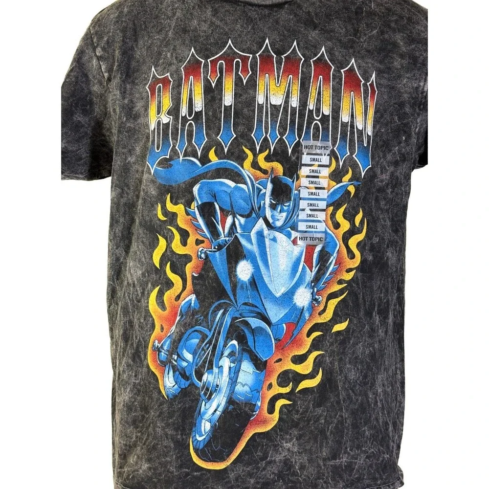 DC Comics‎ Batman Motorcycle Racing Jumbo Graphic T-Shirt Small